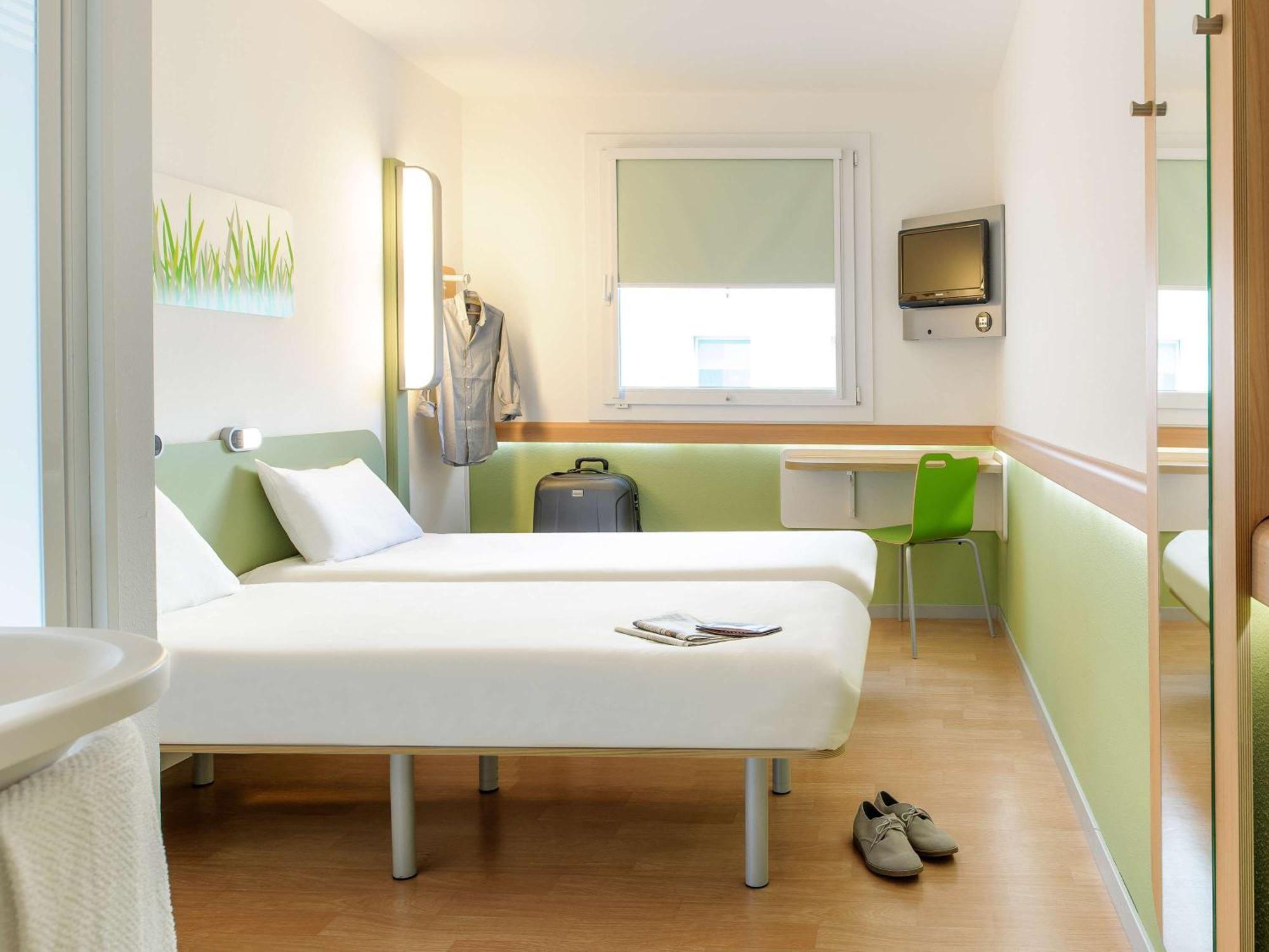 Ibis Budget Roanne Hotel Exteriör bild
